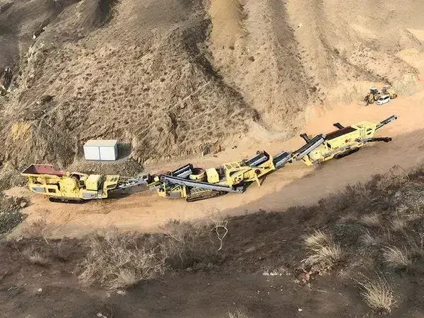 300 TPH Mobile Granite Crushing Plant in Gansu